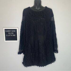 Lulus Black Lace Bell Sleeve Mini Dress Scoop Neck Elegant Size Medium